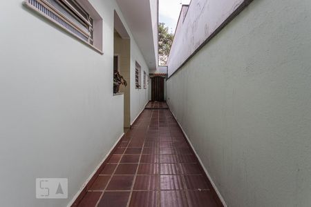 Casa à venda com 580m², 3 quartos e 8 vagas Casa à venda com 580m², 3 quartos e 8 vagasQuintal Lateral
