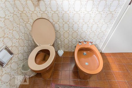 Casa à venda com 580m², 3 quartos e 8 vagas Casa à venda com 580m², 3 quartos e 8 vagasBanheiro 3 Suíte