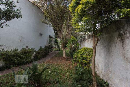 Casa à venda com 580m², 3 quartos e 8 vagas Casa à venda com 580m², 3 quartos e 8 vagasQuarto 2 Vista