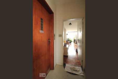 Apartamento à venda com 118m², 2 quartos e sem vagaHall de Entrada