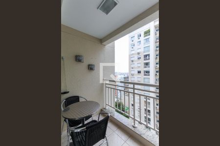 Sacada da sala de apartamento para alugar com 2 quartos, 65m² em Passo da Areia, Porto Alegre