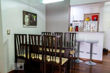 Sala de apartamento para alugar com 3 quartos, 74m² em Vila das Mercês, São Paulo
