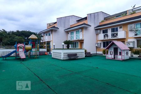 Casa à venda com 236m², 5 quartos e 3 vagasÁrea Comum - Playground