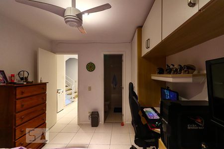 Casa à venda com 236m², 5 quartos e 3 vagasSuíte 1