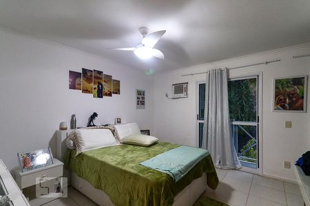 Casa à venda com 236m², 5 quartos e 3 vagasSuíte 3