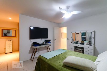 Casa à venda com 236m², 5 quartos e 3 vagasSuíte 3