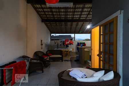 Casa à venda com 236m², 5 quartos e 3 vagasTerraço