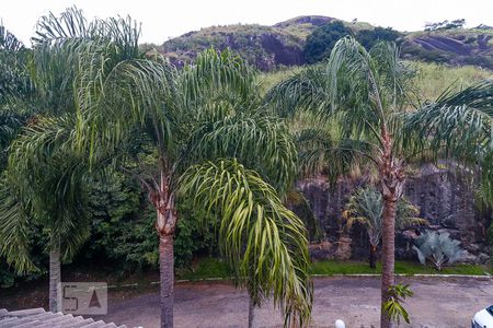 Casa à venda com 236m², 5 quartos e 3 vagasVista Terraço