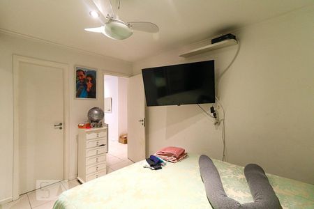 Casa à venda com 236m², 5 quartos e 3 vagasSuíte 2