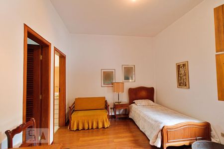 Casa à venda com 430m², 4 quartos e 5 vagas Casa à venda com 430m², 4 quartos e 5 vagasSuíte 1
