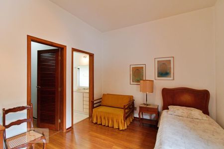 Casa à venda com 430m², 4 quartos e 5 vagas Casa à venda com 430m², 4 quartos e 5 vagasSuíte 1