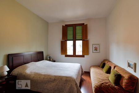 Casa à venda com 430m², 4 quartos e 5 vagas Casa à venda com 430m², 4 quartos e 5 vagasSuíte 4