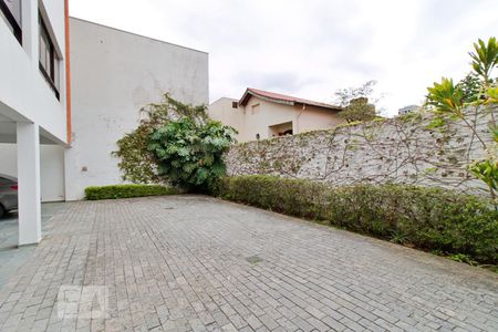 Casa à venda com 430m², 4 quartos e 5 vagas Casa à venda com 430m², 4 quartos e 5 vagasGaragem