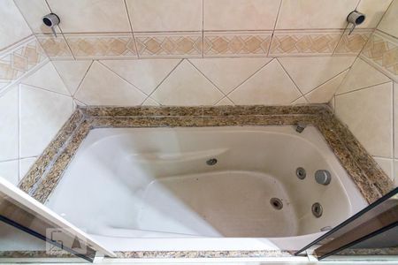 Apartamento à venda com 165m², 4 quartos e 3 vagasBanheiro quarto 4 suíte - banheira