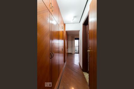 Apartamento à venda com 165m², 4 quartos e 3 vagasQuarto 4 suíte