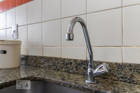 Apartamento à venda com 57m², 1 quarto e 1 vagaCozinha - Torneira