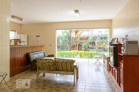 Casa à venda com 300m², 3 quartos e 2 vagas Casa à venda com 300m², 3 quartos e 2 vagasSalão de Festas
