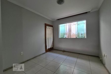 Sala de casa de condomínio à venda com 2 quartos, 70m² em Jardim Leblon, Belo Horizonte