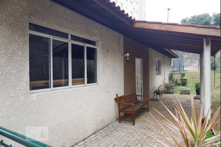 Apartamento à venda com 48m², 2 quartos e 1 vaga Apartamento à venda com 48m², 2 quartos e 1 vagaÁrea comum - Salão de festas com Churrasqueira