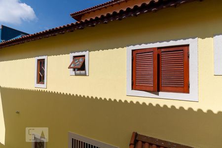 Casa à venda com 154m², 3 quartos e 2 vagasVista quarto 2