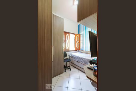 Casa à venda com 154m², 3 quartos e 2 vagasQuarto 2