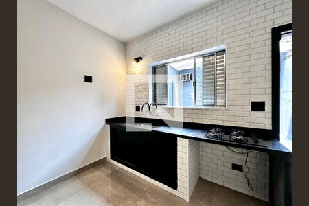 Casa à venda com 140m², 2 quartos e 2 vagas Casa à venda com 140m², 2 quartos e 2 vagasCozinha