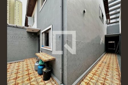 Casa à venda com 140m², 2 quartos e 2 vagas Casa à venda com 140m², 2 quartos e 2 vagasQuintal