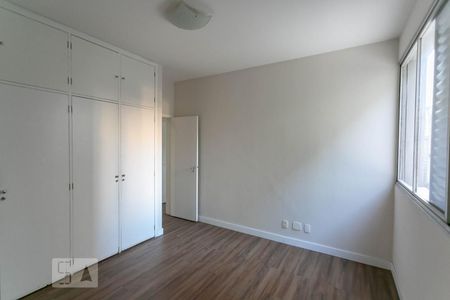 Apartamento à venda com 430m², 4 quartos e 3 vagasQuarto 4 - Suíte
