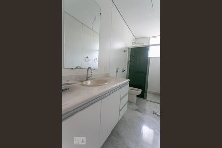 Apartamento à venda com 430m², 4 quartos e 3 vagas Suíte