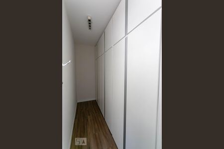 Apartamento à venda com 430m², 4 quartos e 3 vagasQuarto 2 - Suíte