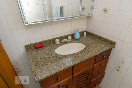 Apartamento à venda com 200m², 3 quartos e 3 vagasBanheiro 3