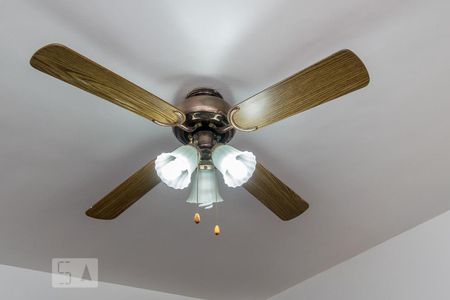 Apartamento à venda com 200m², 3 quartos e 3 vagasQuarto 2 - Ventilador