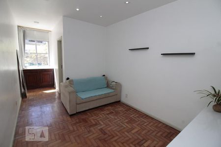 Sala de apartamento para alugar com 1 quarto, 57m² em Copacabana, Rio de Janeiro