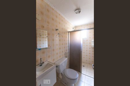 Apartamento à venda com 76m², 2 quartos e 1 vaga Apartamento à venda com 76m², 2 quartos e 1 vagaBanheiro