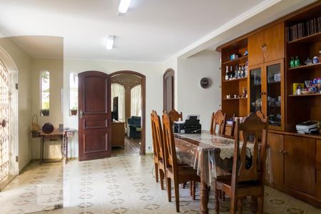Casa à venda com 272m², 4 quartos e 2 vagasSala de Jantar