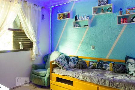 Casa à venda com 272m², 4 quartos e 2 vagasQuarto 3