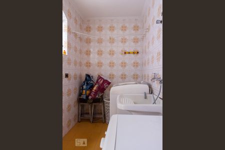 Casa à venda com 272m², 4 quartos e 2 vagasÁrea de Serviço