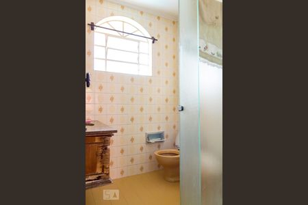 Casa à venda com 272m², 4 quartos e 2 vagasBanheiro Social