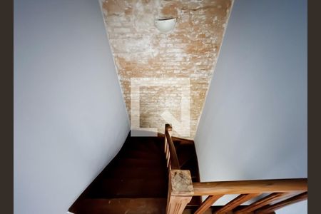 Escada de casa para alugar com 4 quartos, 250m² em Casa Verde, São Paulo