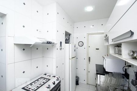 Apartamento à venda com 120m², 2 quartos e sem vagaCozinha