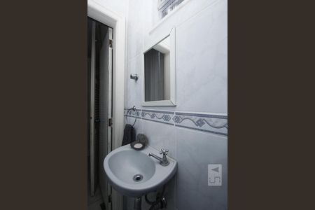 Apartamento à venda com 120m², 2 quartos e sem vagaBanheiro da Suíte