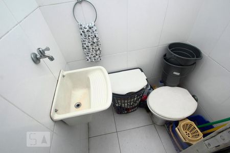 Apartamento à venda com 120m², 2 quartos e sem vagaBanheiro de Serviço