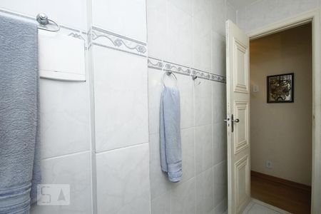 Apartamento à venda com 120m², 2 quartos e sem vagaBanheiro Social