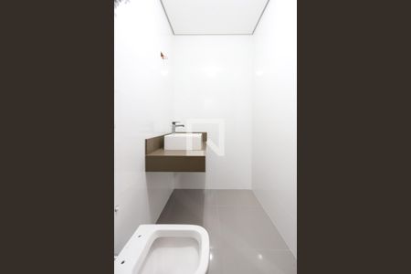Casa à venda com 210m², 3 quartos e 4 vagas Casa à venda com 210m², 3 quartos e 4 vagasBanheiro da Suíte 2
