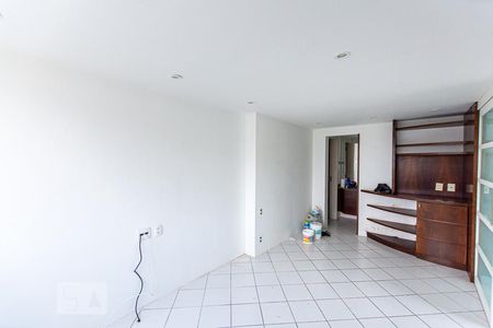 Apartamento à venda com 130m², 3 quartos e 2 vagas Apartamento à venda com 130m², 3 quartos e 2 vagasSala Cobertura