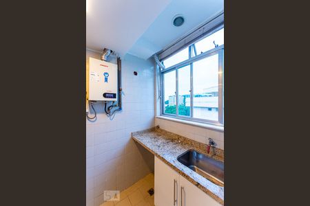 Apartamento à venda com 130m², 3 quartos e 2 vagas Apartamento à venda com 130m², 3 quartos e 2 vagasÁrea de Serviço