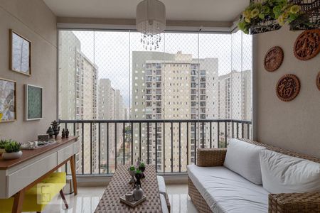Sacada de apartamento para alugar com 2 quartos, 74m² em Umuarama, Osasco