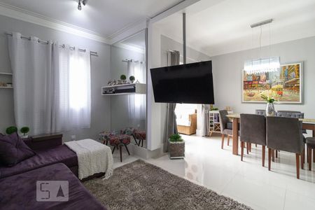 Sala de apartamento para alugar com 2 quartos, 74m² em Umuarama, Osasco
