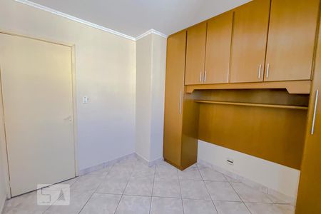 Quarto 2 de apartamento para alugar com 2 quartos, 56m² em Vila Alpina, São Paulo