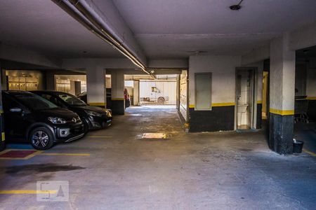 Studio à venda com 38m², 1 quarto e sem vaga Studio à venda com 38m², 1 quarto e sem vagaGaragem